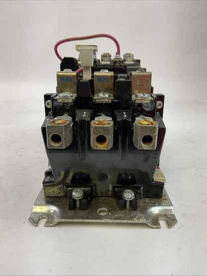 ALLEN BRADLEY 409-C38ND SER B STARTER 68A 600VAC 3PH 60HP COIL 115-120V W72 HEAT