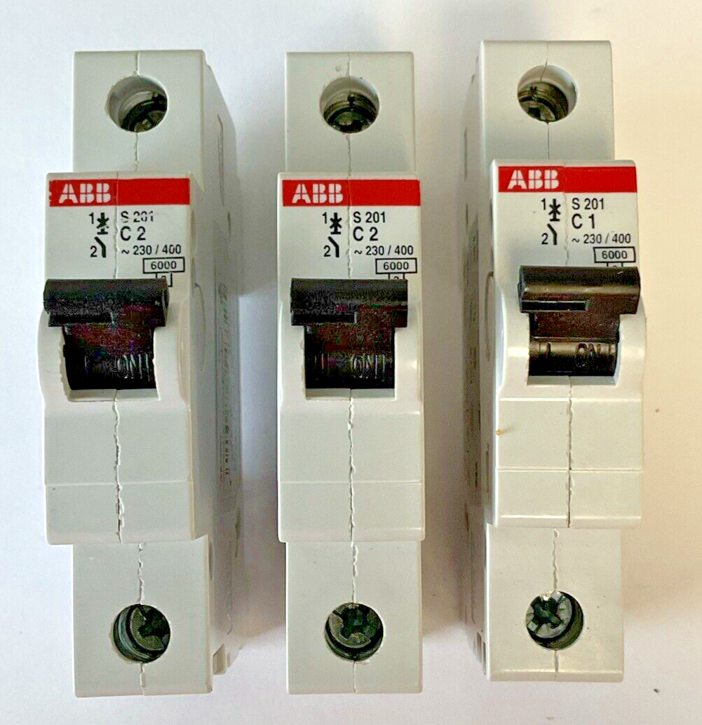 ABB 2CDS251001R0024(2) C2, 2CDS251001R0014 C4 CIRCUIT BREAKER 230/400V *LOTOF3*