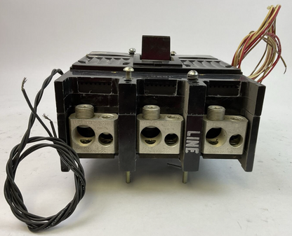 GE TJK436Y400 MOLDED CASE SWITCH 400A 3P 600VAC W/ SHUNT TRIP & AUXILIARY SWITCH