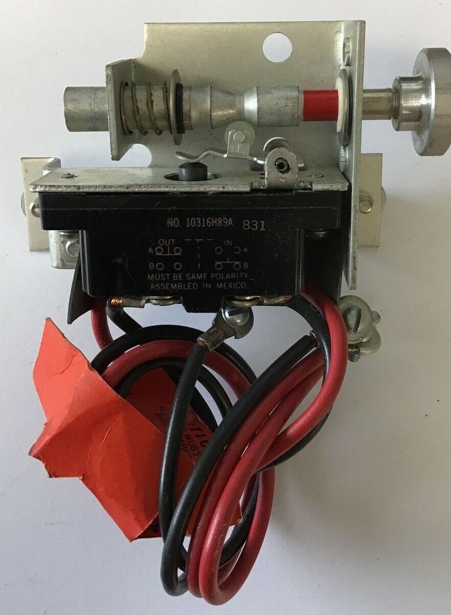 CUTLER HAMMER 4199H100(A) ELECTRICAL INTERLOCK 10316H89A 1N.O.-1N.C. UNIVERSAL