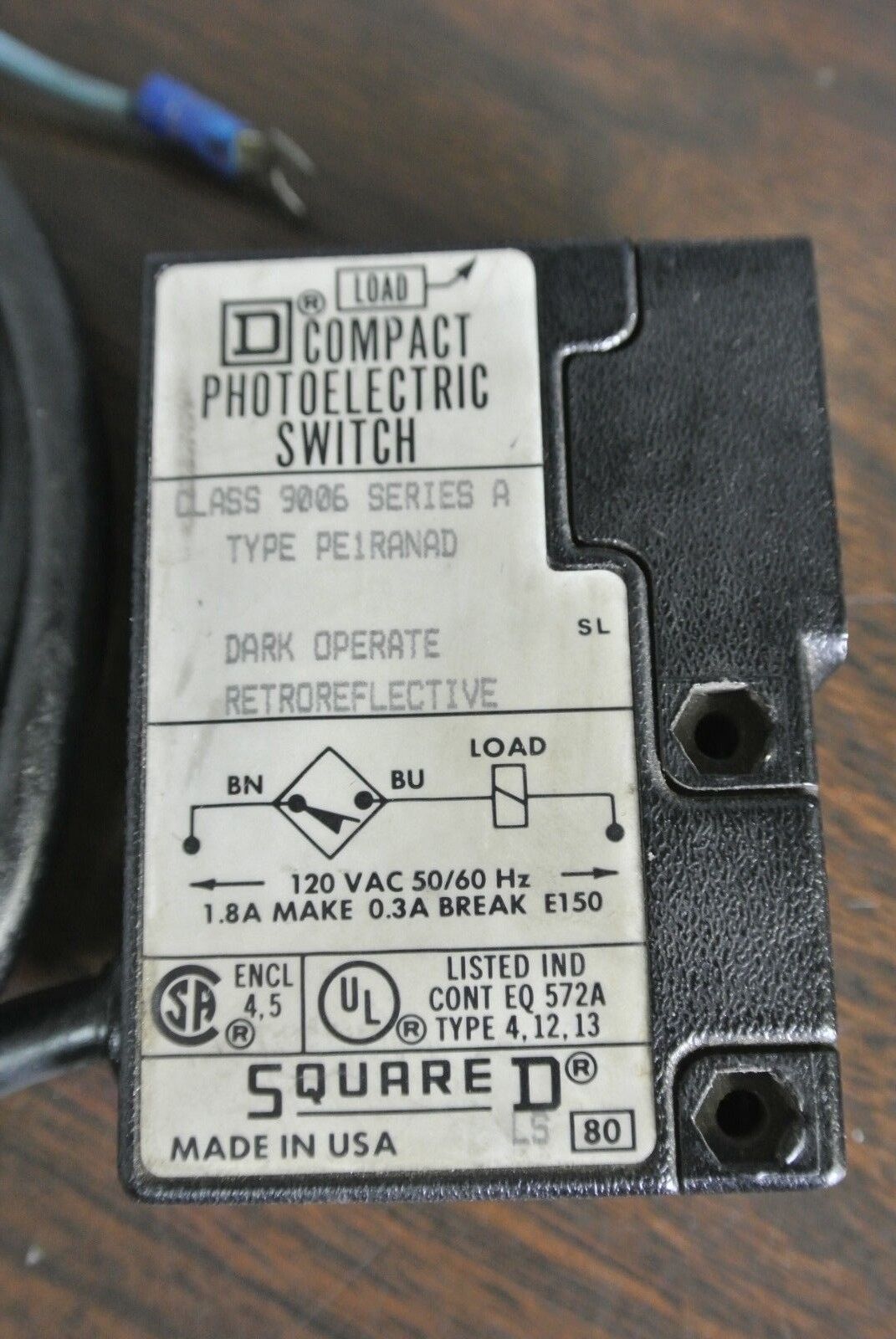 SQUARE D 9006 PE1RANAD COMPACT PHOTOELECTRIC SWITCH DARK OPERATE RETROREFLECTIV