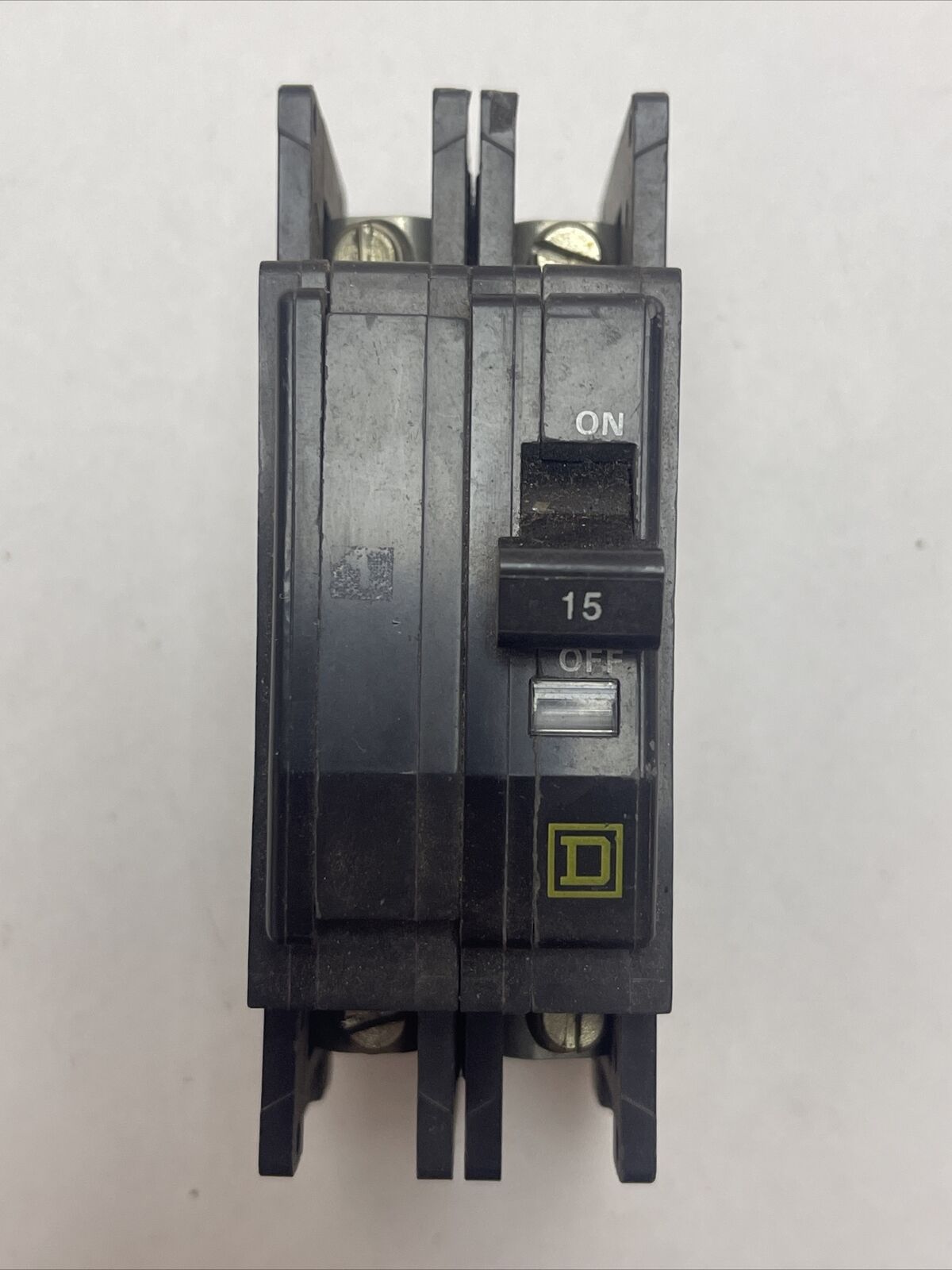 SQUARE D QOU215 CIRCUIT BREAKER 15AMP 120/240VAC 2POLE YELLOW D