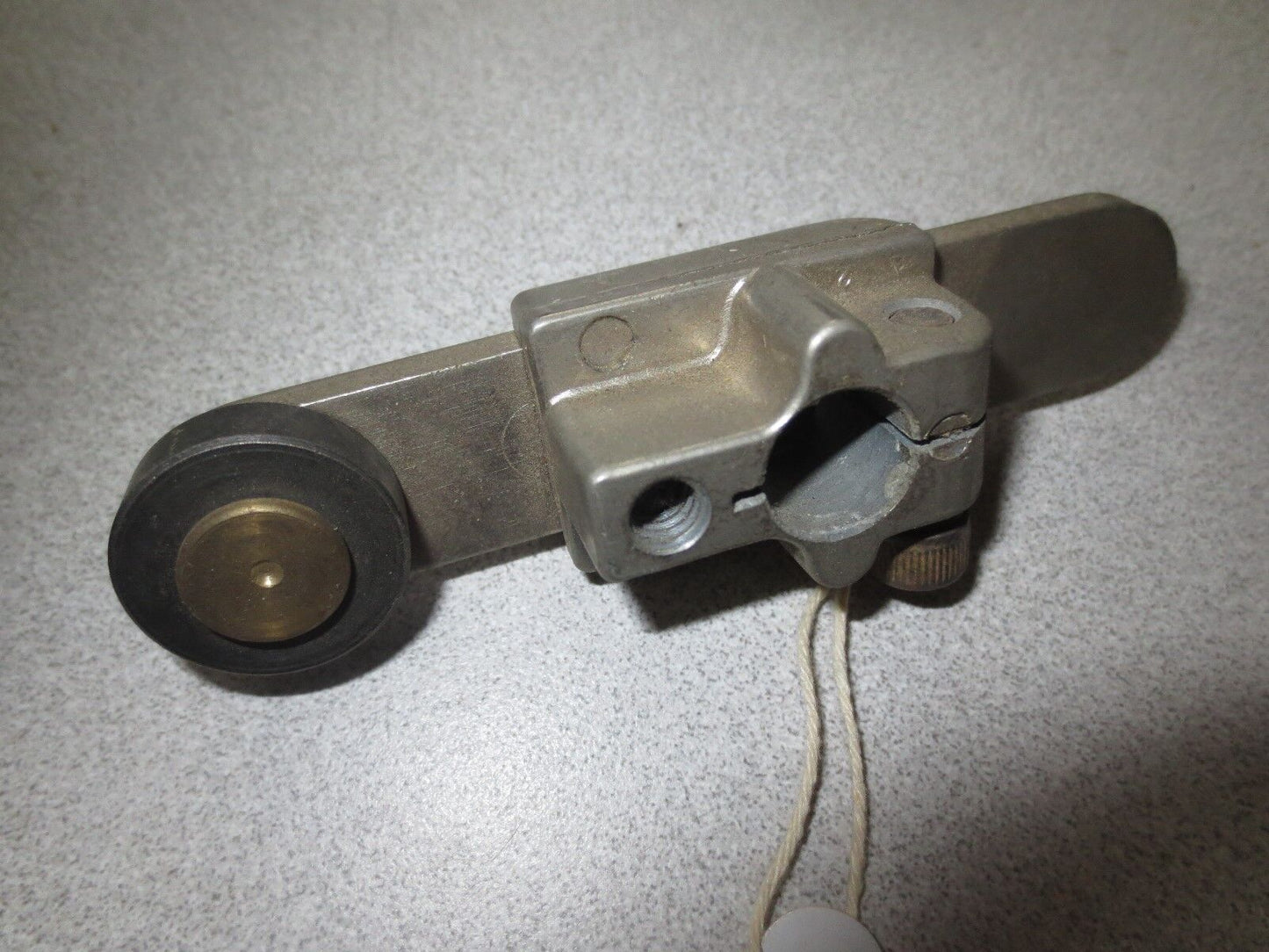 NAMCO EL090-55310 STRAIGHT ADJUSTABLE LIMIT SWITCH ROLLER LEVER - NEW SURPLUS