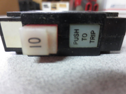 ALLEN-BRADLEY 1492-G100 Ser. B CIRCUIT BREAKER 10A, 250VAC MAX