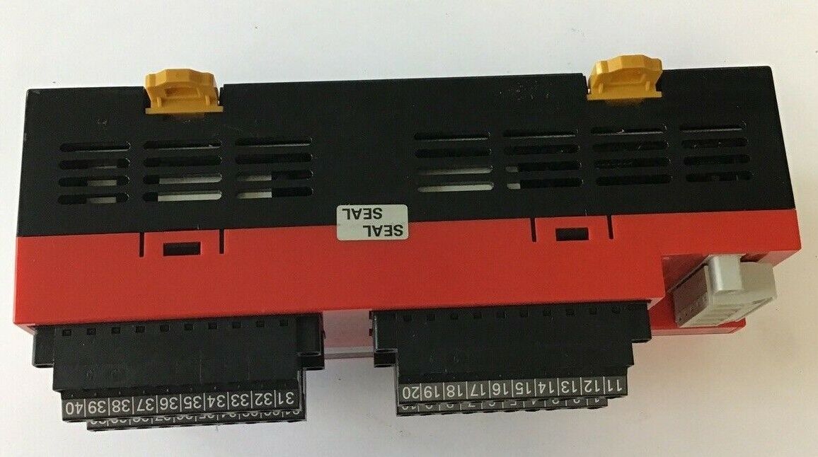 ALLEN BRADLEY 1791DS-IB8X0B8 COMPACT BLOCK 24VDC SER.A REV.C01