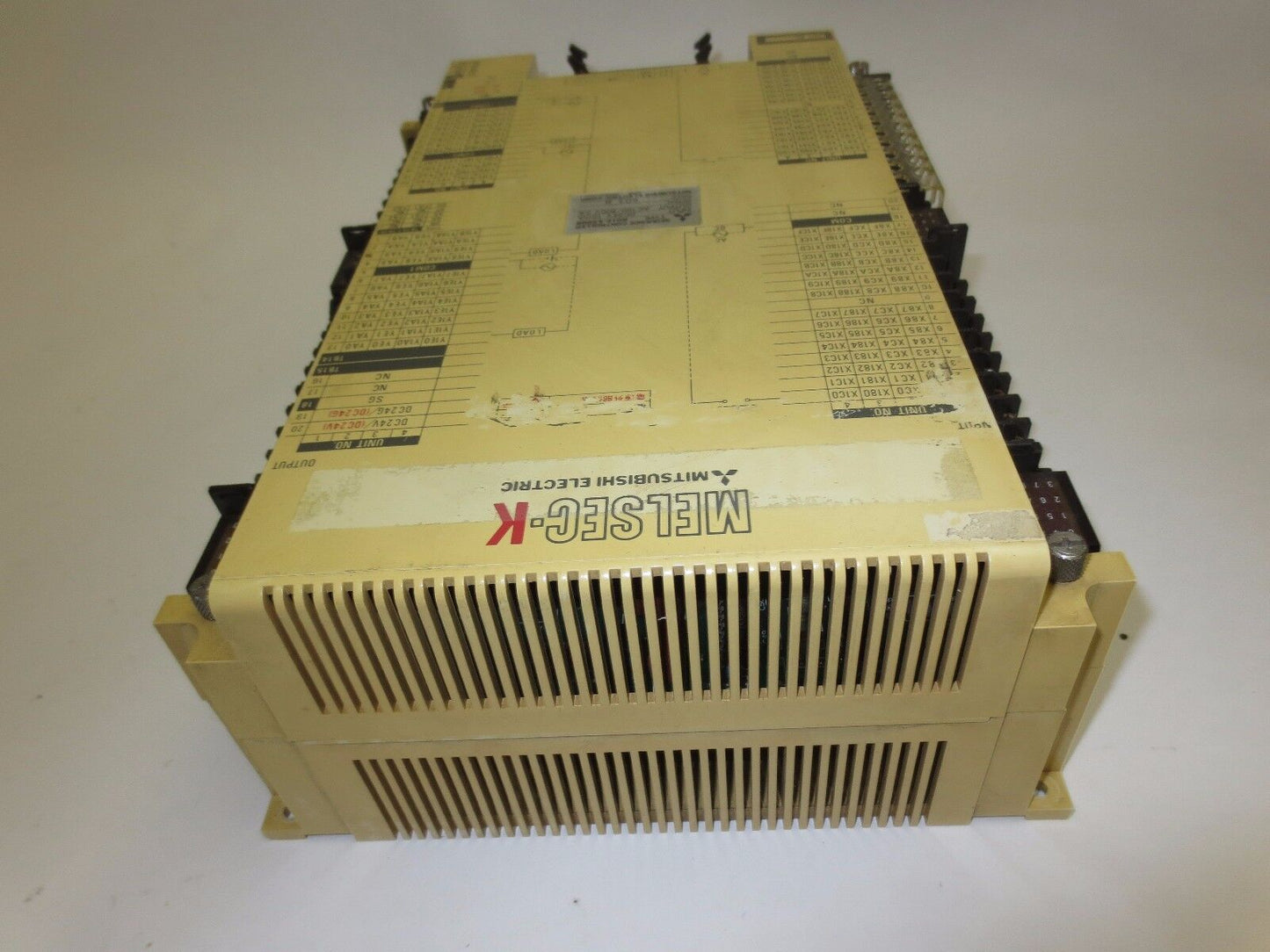 MITSUBISHI KOJ2-E56DR MILSEC-K SEQUENCE CONTROLLER, OUTPUT-100/200VAV, 2A