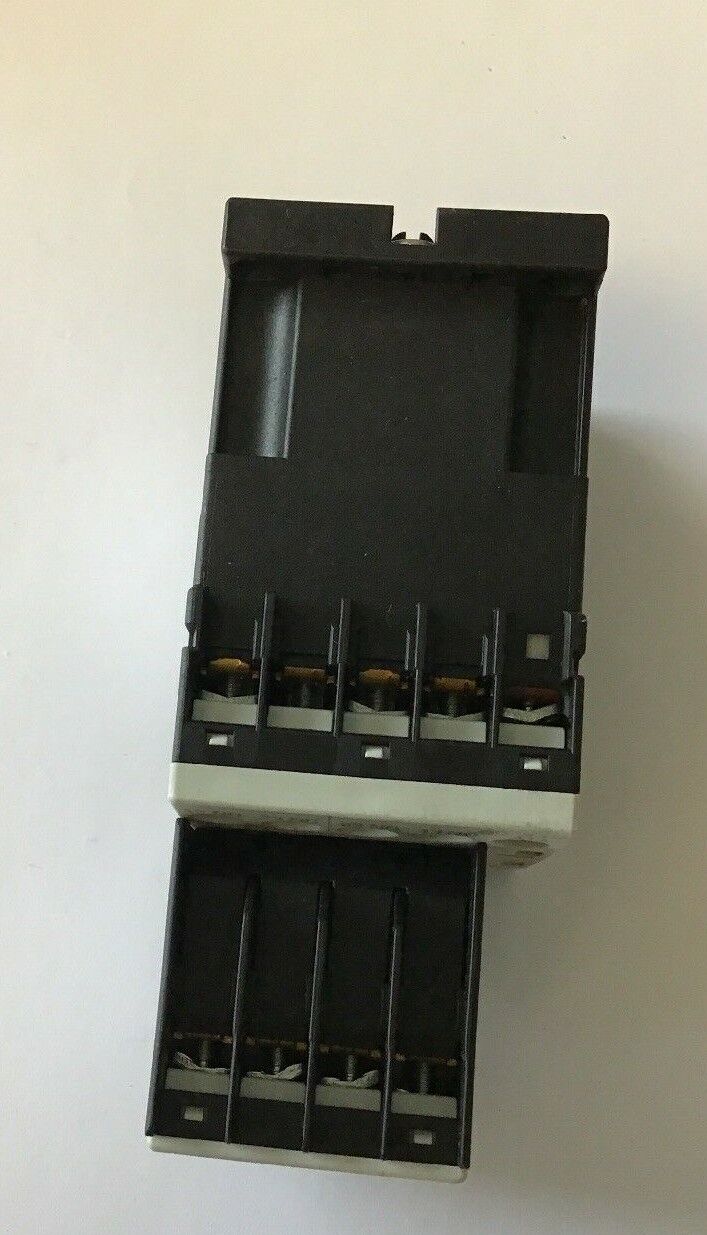 Siemens 3RH1262-1BB40 CONTACT Relay 24VDC Coil W/ 3RH1911-1GA22-3AA1 Aux.Contact