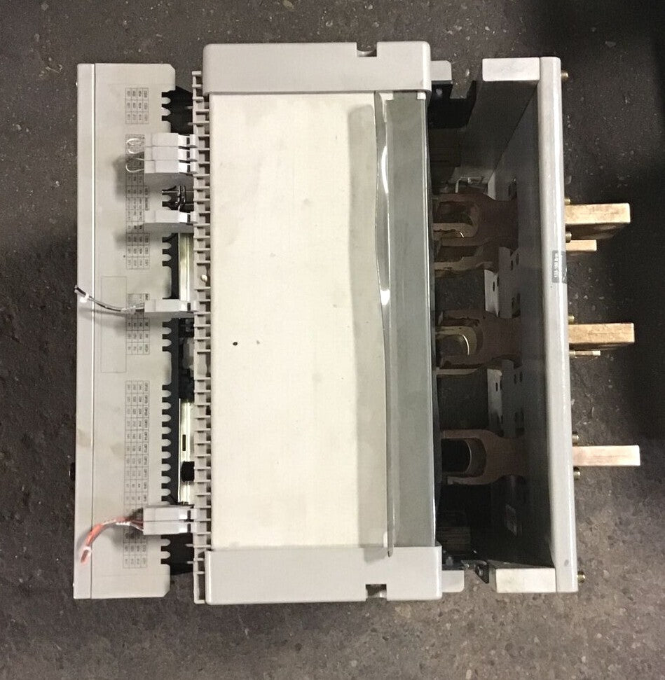 SQUARE D CWLHVV9AXAXBXXXFXX MASTERPACT CRADLE CHASSIS SYSTEM 1600A