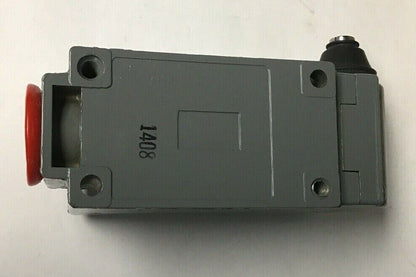 SQUARE D CLASS 9007 B62G  SER.B HEAVY DUTY LIMIT SWITCH