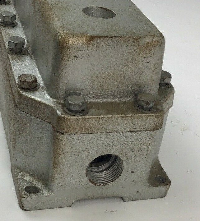 WESTINGHOUSE TYPE HDCEA PUSHBUTTON STATION 8E 3179 CLASS 15-010 600VOLTS