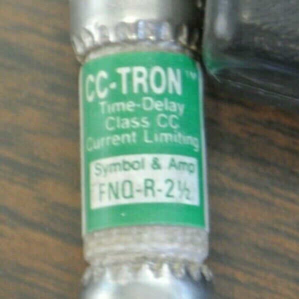 BUSS FNQ-R-2-1/2 CLASS CC TIME-DELAY FUSE 2-1/2A / 600V / NEW SURPLUS