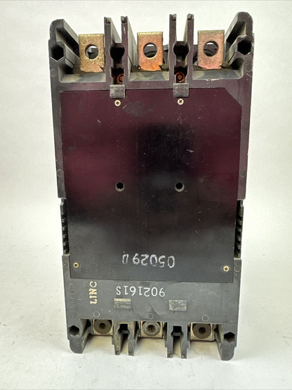 CUTLER HAMMER KS320400D CIRCUIT BREAKER MODEL D 400AMP 240VAC 250VDC 3POLE