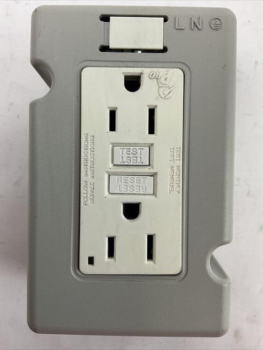 ALLEN BRADLEY 1492-REC15G GFCI RECEPTACLE 15A 125V 50/60HZ SER A