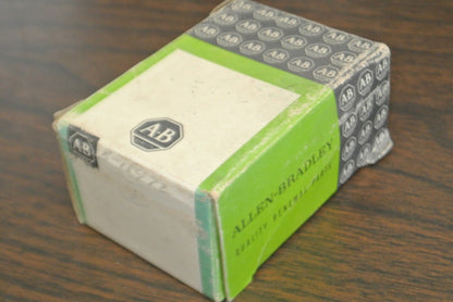 ALLEN-BRADLEY B-18972 CONTACT SPRING / SIZE C for BUL. 646 / NEW SURPLUS