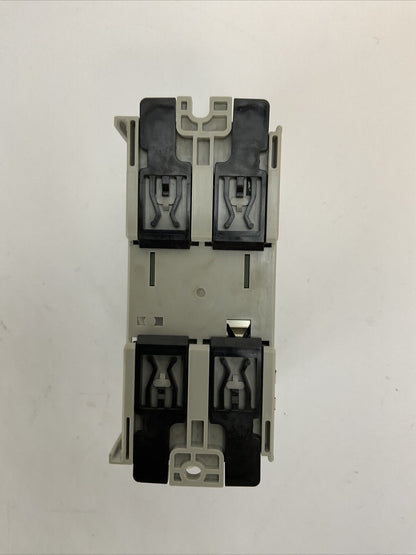 ALLEN BRADLEY 1769-OA16 SER A REV 2 F/W REV 3.1 16PT 85-265VAC OUTPUT MODULE