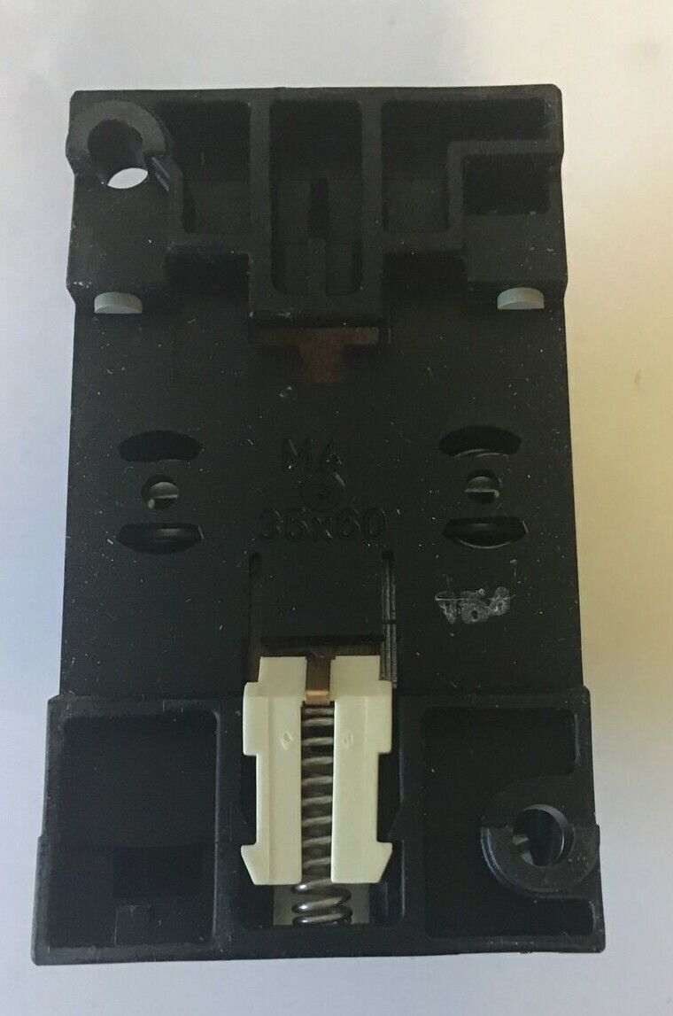 SIEMENS 3TF31 10-0AK6 CONTACTOR  380V