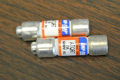 LOT of 2 / GOULD-SHAWMUT ATQR7 AMP-TRAP® FUSE / 7A / 600V / NEW SURPLUS / ATQR-7