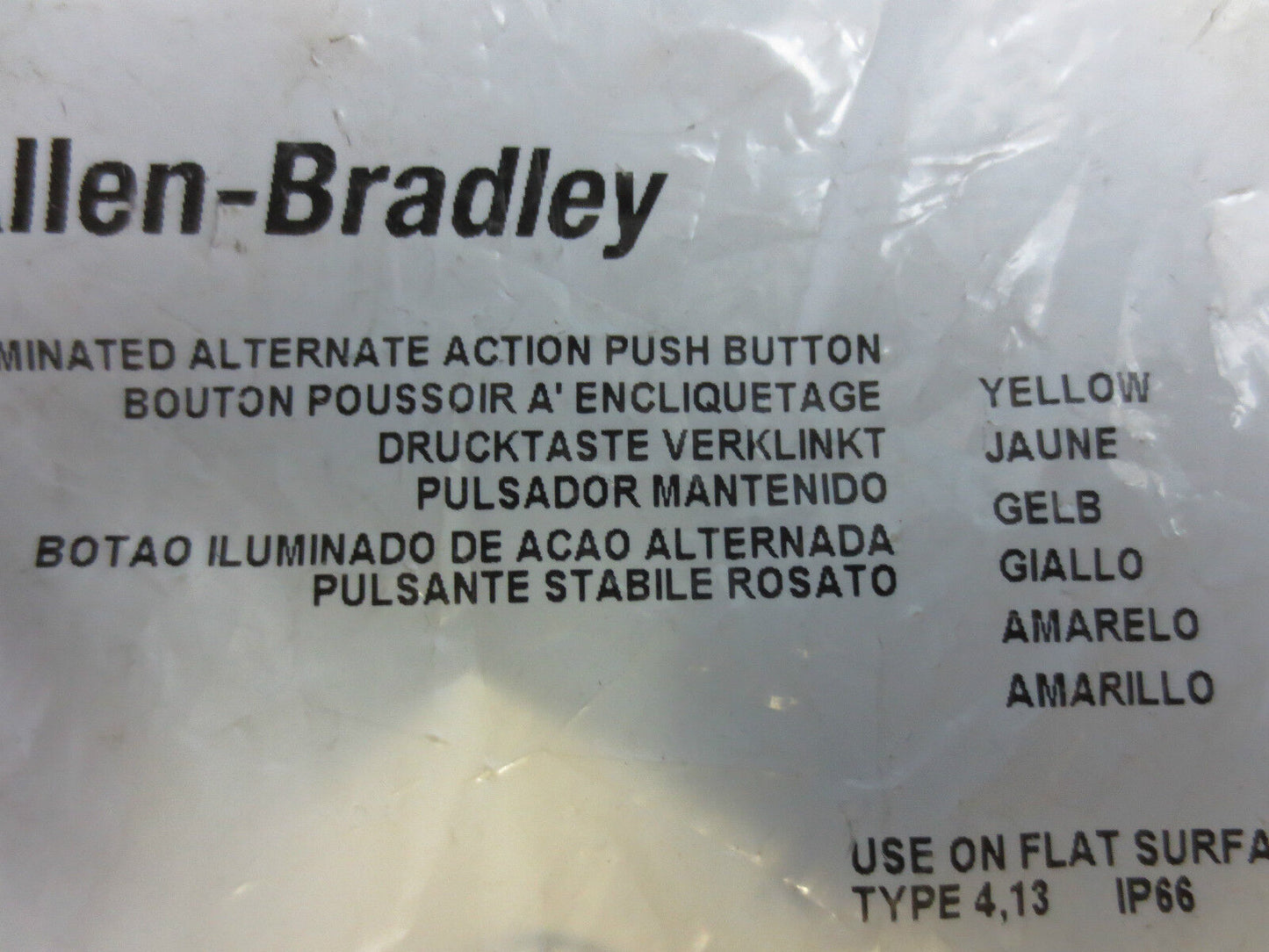 ALLEN-BRADLEY 800FM-LFA5 ILLUM. ALT. ACTION PUSH BUTTON YELLOW - NEW SURPLUS