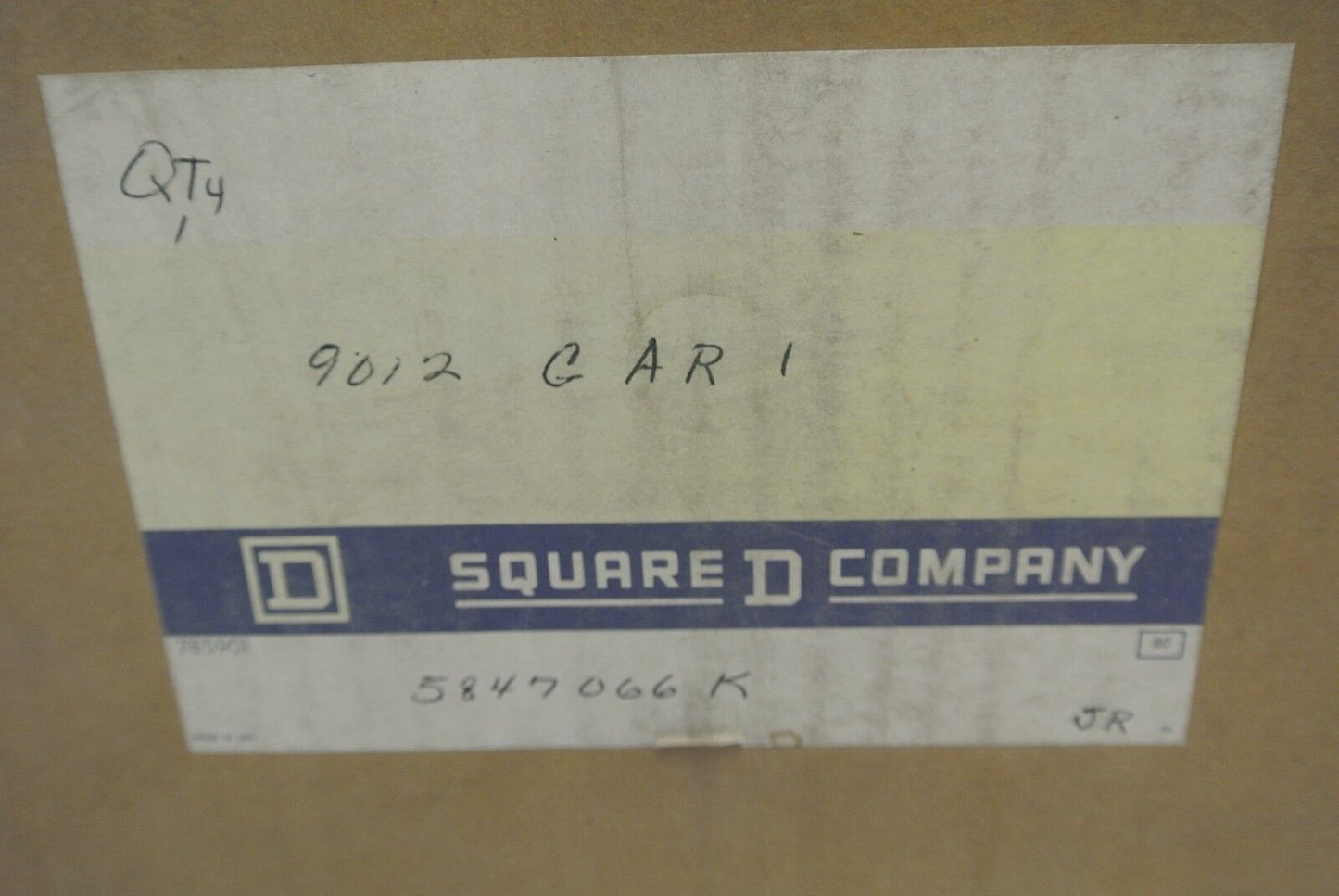 SQUARE D 9012 GAR1 - ELECTROMECHANICAL PRESSURE SWITCH - NEW SURPLUS