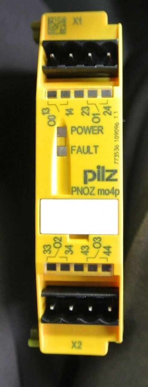 PILZ PNOZ mo4p - RELAY EXPANSION MODULE - 240VAC, 6A -- 24VDC, 6A