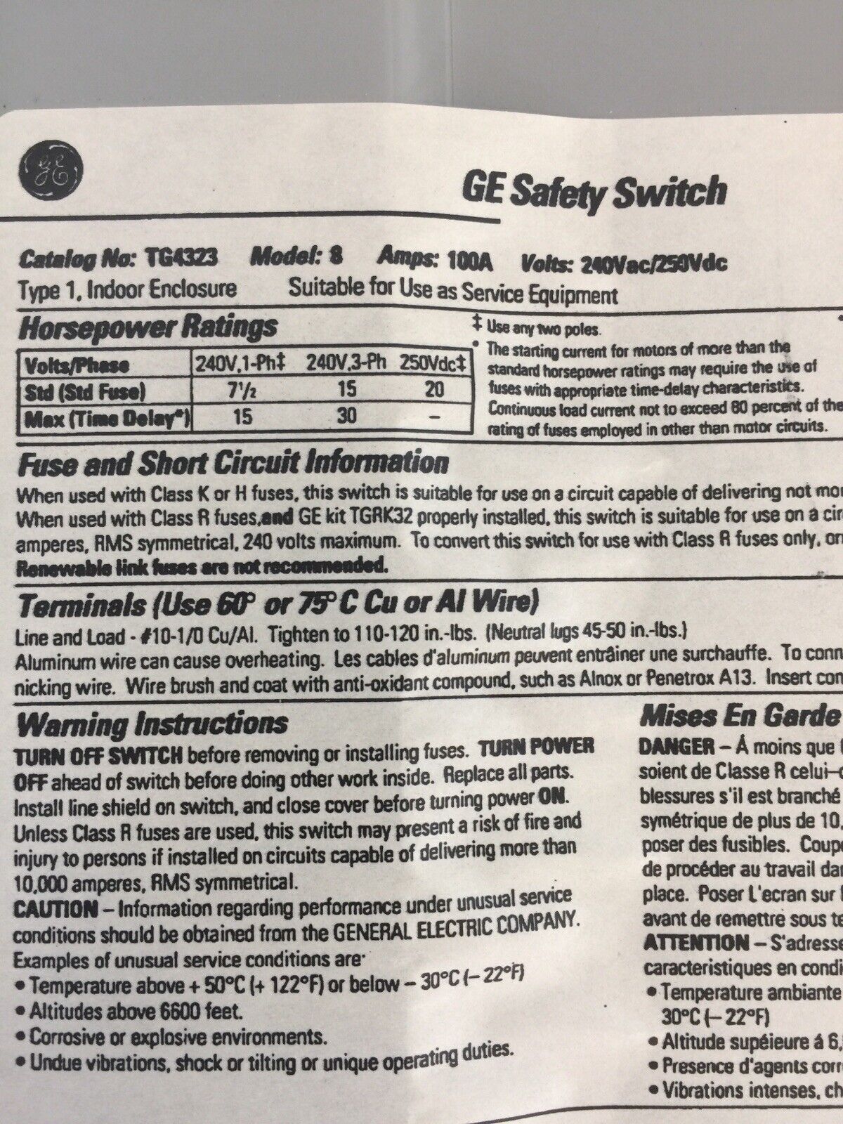 GE TG4323 FUSIBLE SAFETY SWITCH MODEL 8 100AMP 240VAC 250VDC 30HP TYPE 1 INDOOR