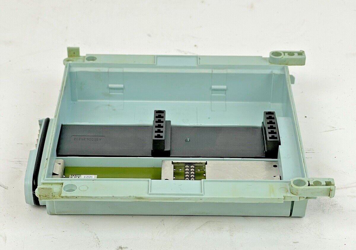 SIEMENS - A5E00435331 -SIMATIC DP ET200PRO SLOT RACK MOUNT - PBT-GF30-FR