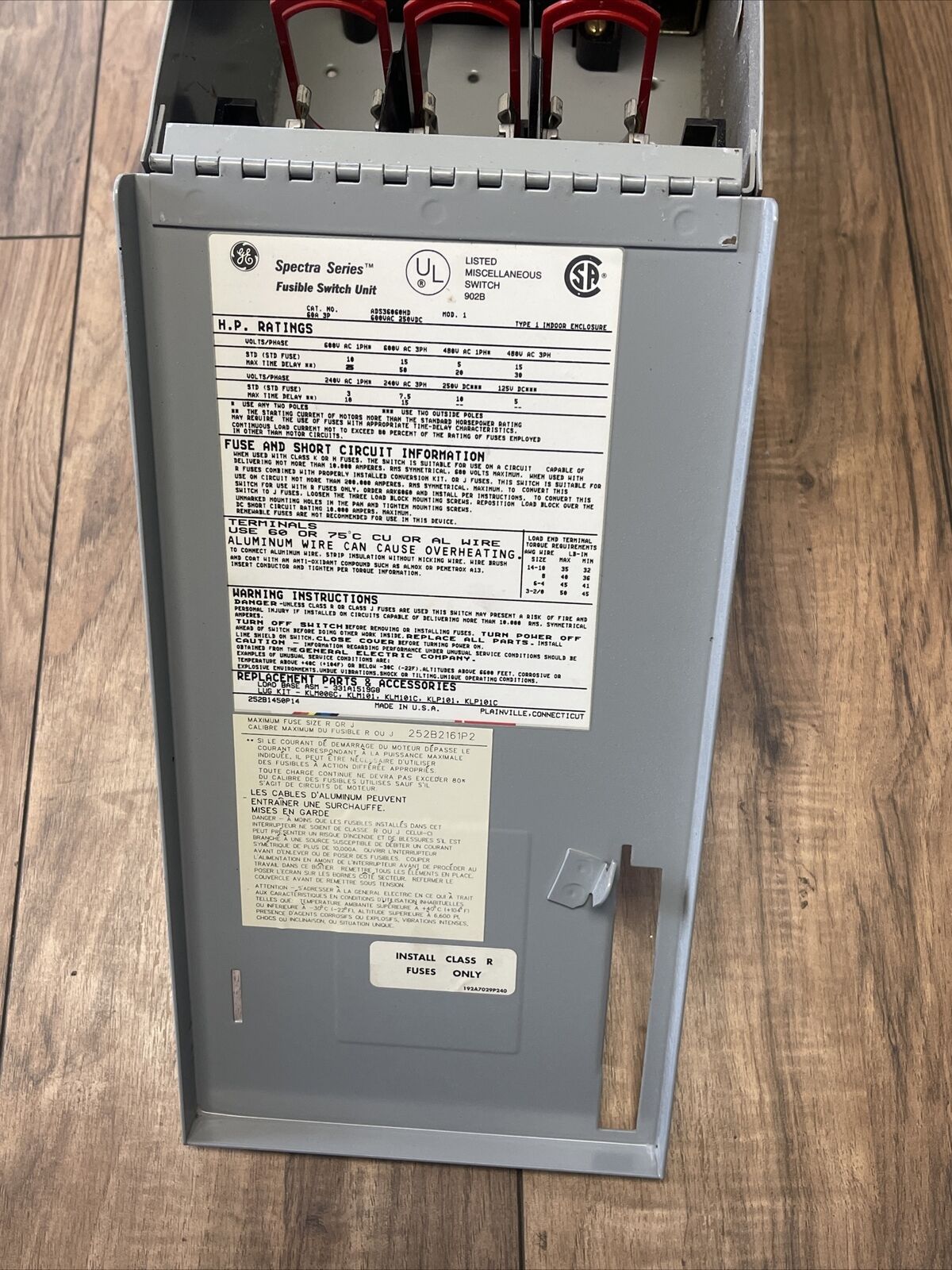 GE ADS36060HD FUSIBLE PANELBOARD SWITCH UNIT 60A 600V 50HP 3P SPECTRA SERIES