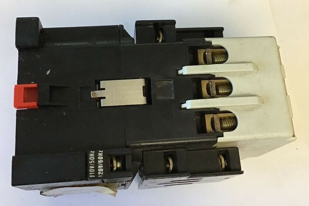 SQUARE D CLASS 8502 TYPE PF3.22 63A 600VAC 40HP 3PHASE