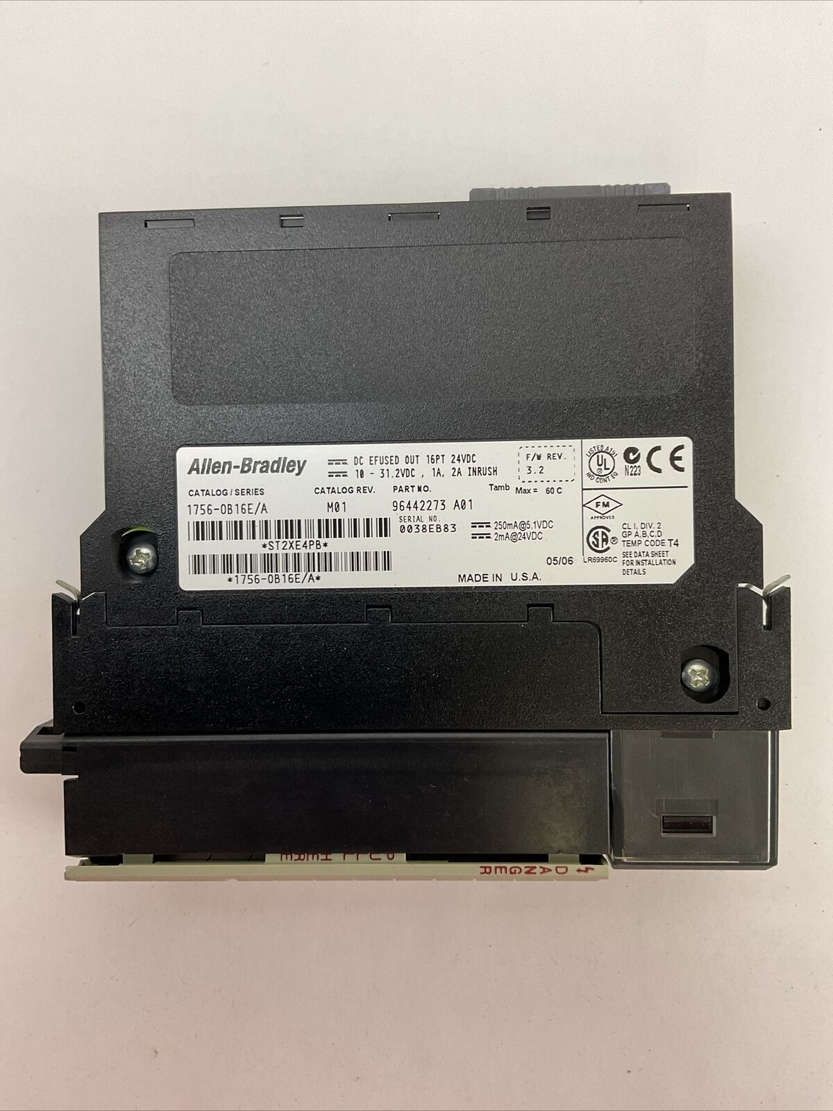 ALLEN BRADLEY 1756-OB16E SER A CAT REV M01 F/W REV 3.2 DC EFUSED OUT 16PT 24VDC