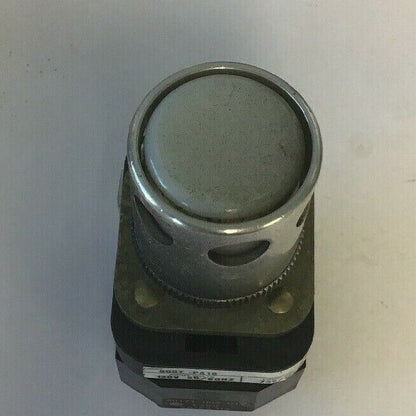 ALLEN BRADLEY 800T-P16 SER.T WHITE PUSH BUTTON 120V 50/60HZ, 755/1866 LAMP