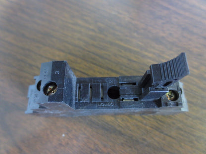 ALLEN-BRADLEY 700-HN121 RELAY SOCKET / BASE (ONLY) - 10A, 250VAC - LOT of 5