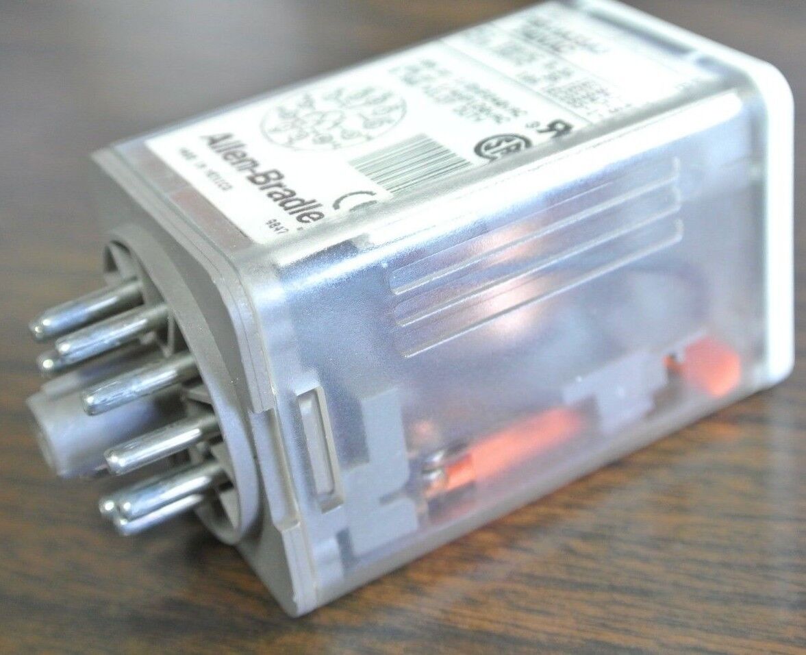 ALLEN-BRADLEY 700-HA33A2 Ser. B - GENERAL PURPOSE RELAY - 240VAC - NEW SURPLUS