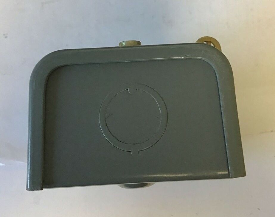 SQUARE D 9001 GG-206 CONTROL STATION START/STOP 600VAC