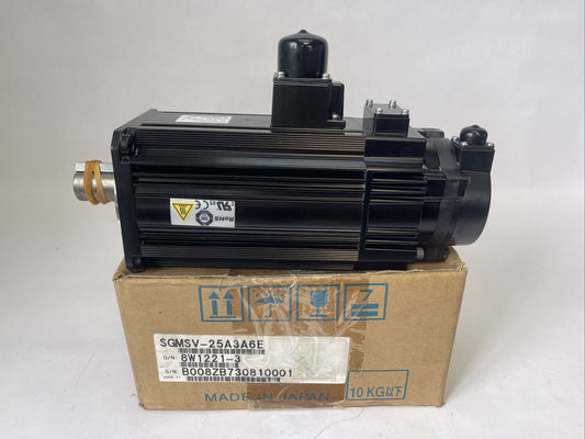 YASKAWA SGMSV-25A3A6E AC SERVO MOTOR 200V 13.8A 2.5kW 7.96Nm