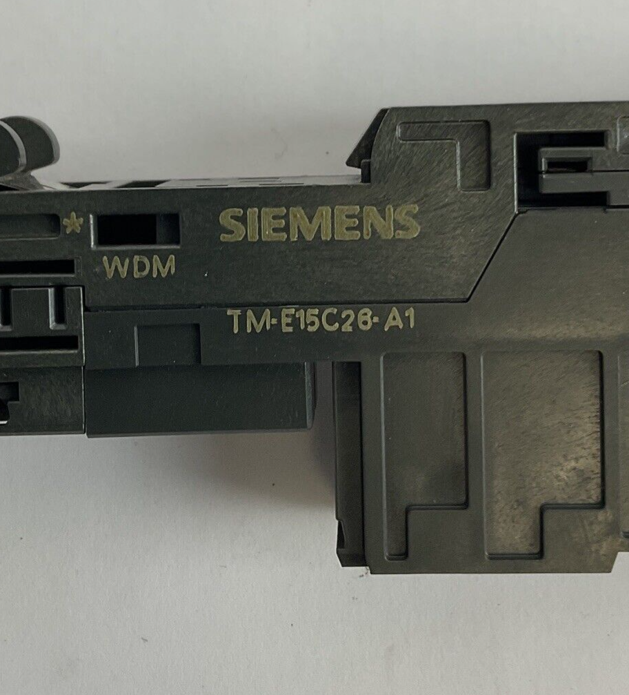 SIEMENS TM-E15C26-A1 TERMINAL MODULE***LOTOF6***