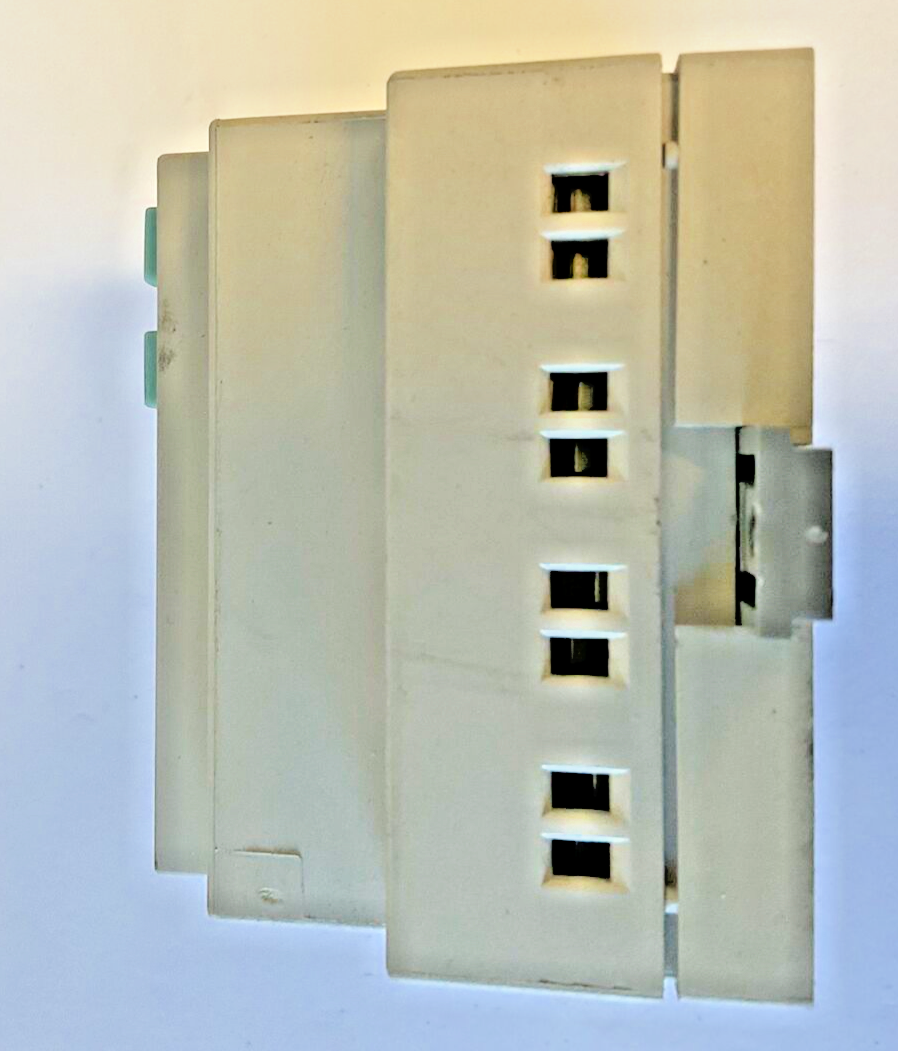 IDEC FL1E-H12RCE SMART RELAY 12/24VDC 10A