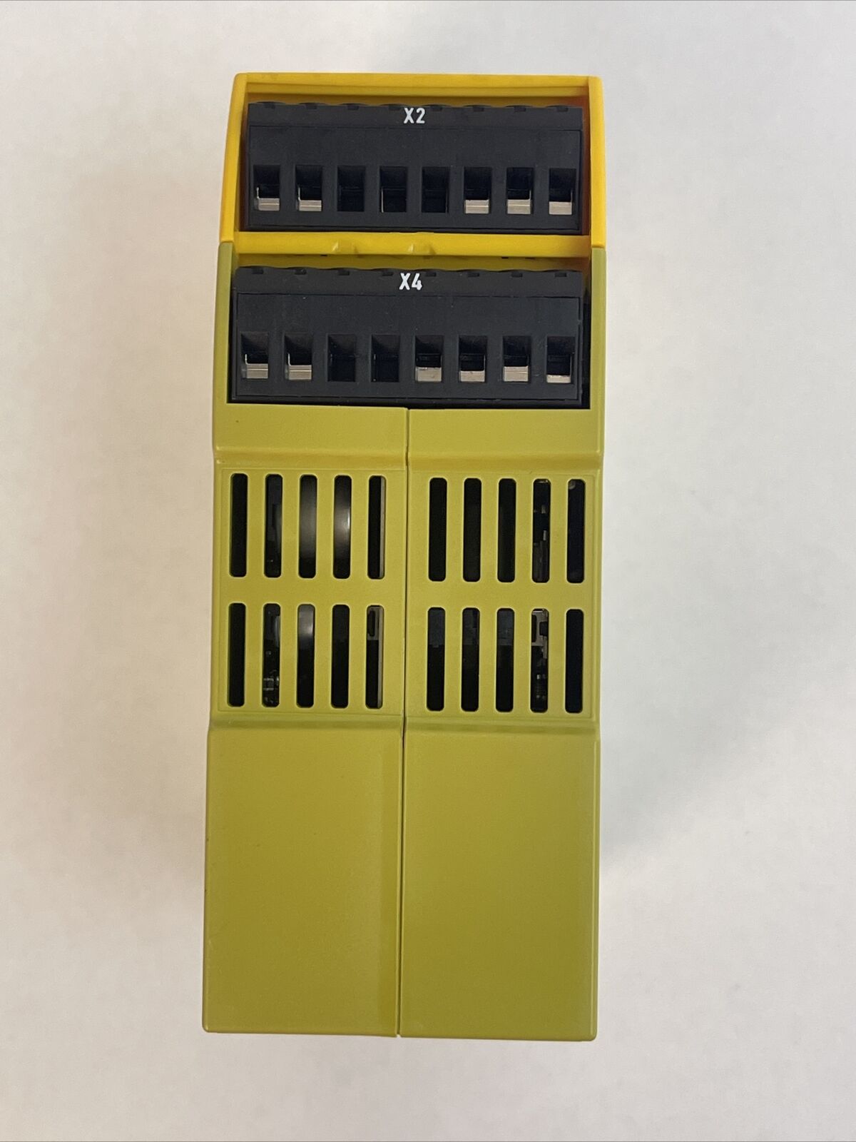 PILZ MM0P SAFETY RELAY 24VDC