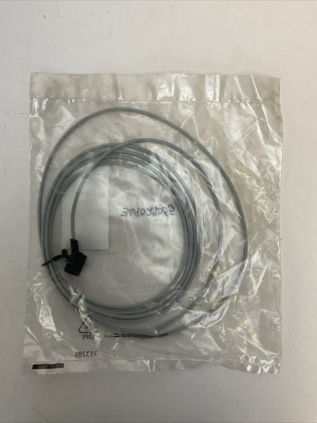 FESTO NEBV-Z4WA2L-R-E-2.5-N-LE2-S1 CONNECTING CABLE