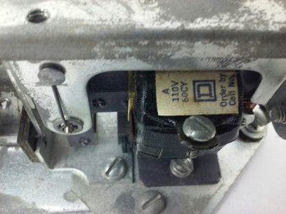 SQ. D CLASS 9050 TYPE RO-9E, AC PNEUMATIC TIMING RELAY, 110V, 60HZ, 15A, NEW