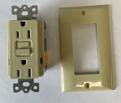 HUBBELL GFR5252IA DUPLEX RECEPTACLE 15A 125V 2POLE 3WIRE ***LOTOF2***