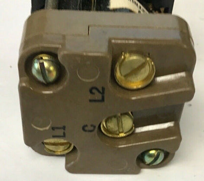 SQUARE D 9001 TP-21 120/110V 60/50CY AMBER/ORANGE PILOT LIGHT