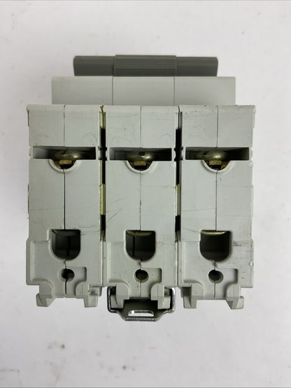 CUTLER HAMMER WMS3D01 CIRCUIT BREAKER 1A 3POLE 415VAC