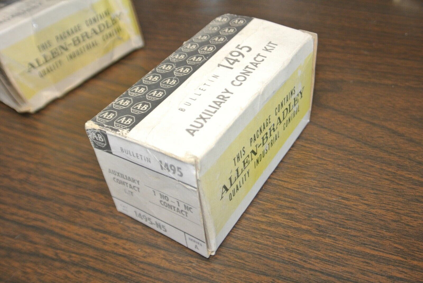 ALLEN-BRADLEY 1495-N5 AUXILIARY CONTACT KIT / 1 NO, 1 NC / NEW SURPLUS