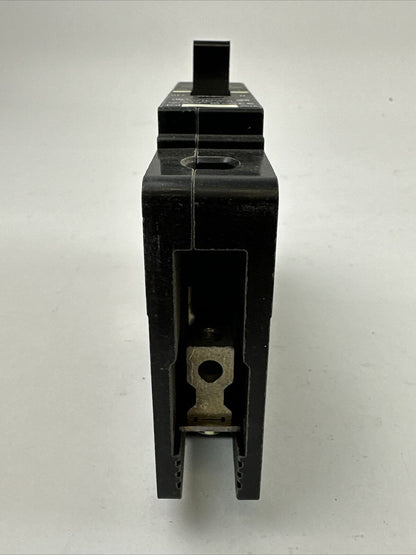 SQUARE D EGB14020 CIRCUIT BREAKER 277VAC 20AMP 1POLE HACR TYPE