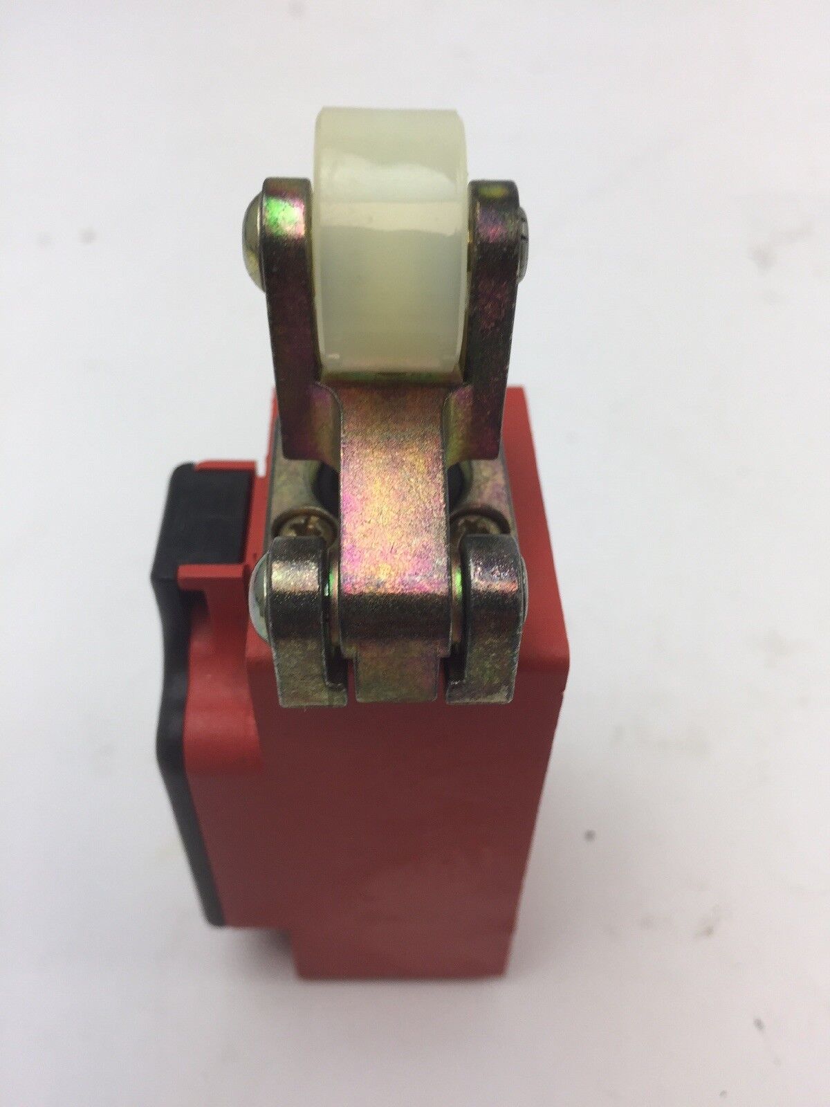 ALLEN BRADLEY 802A-C14P4-S7 LIMIT SWITCH 300V 10A SERIES A