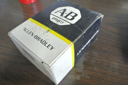 ALLEN-BRADLEY 700-RM400A1 INDUSTRIAL CONTROL RELAY / MAGNETIC LATCHING RELAY NEW