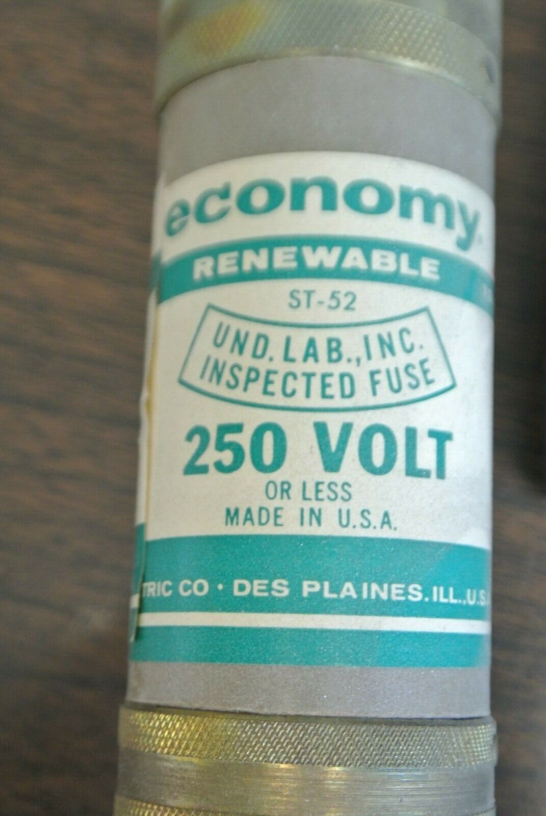 ECONOMY / FPE ERN175 RENEWABLE FUSE / 175A / 250V / NEW SURPLUS