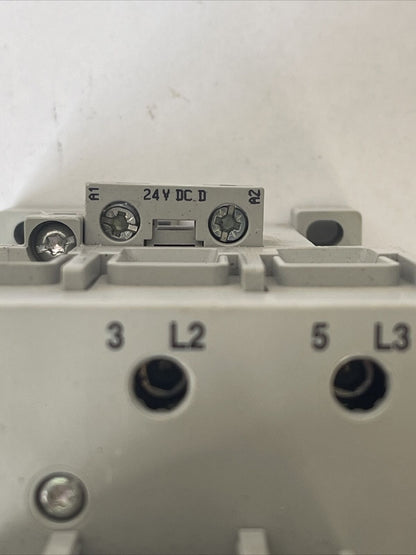 ALLEN BRADLEY 100-C60D*00 SER B CONTACTOR 600VAC 90A 50HP COIL 24VDC 100-F SER B