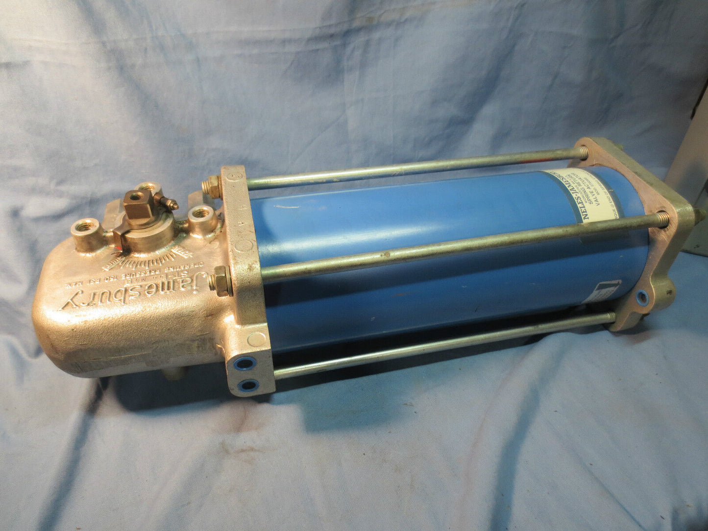 NELES-JAMESBURY ST60MS PNEUMATIC ACTUATOR - VERY CLEAN