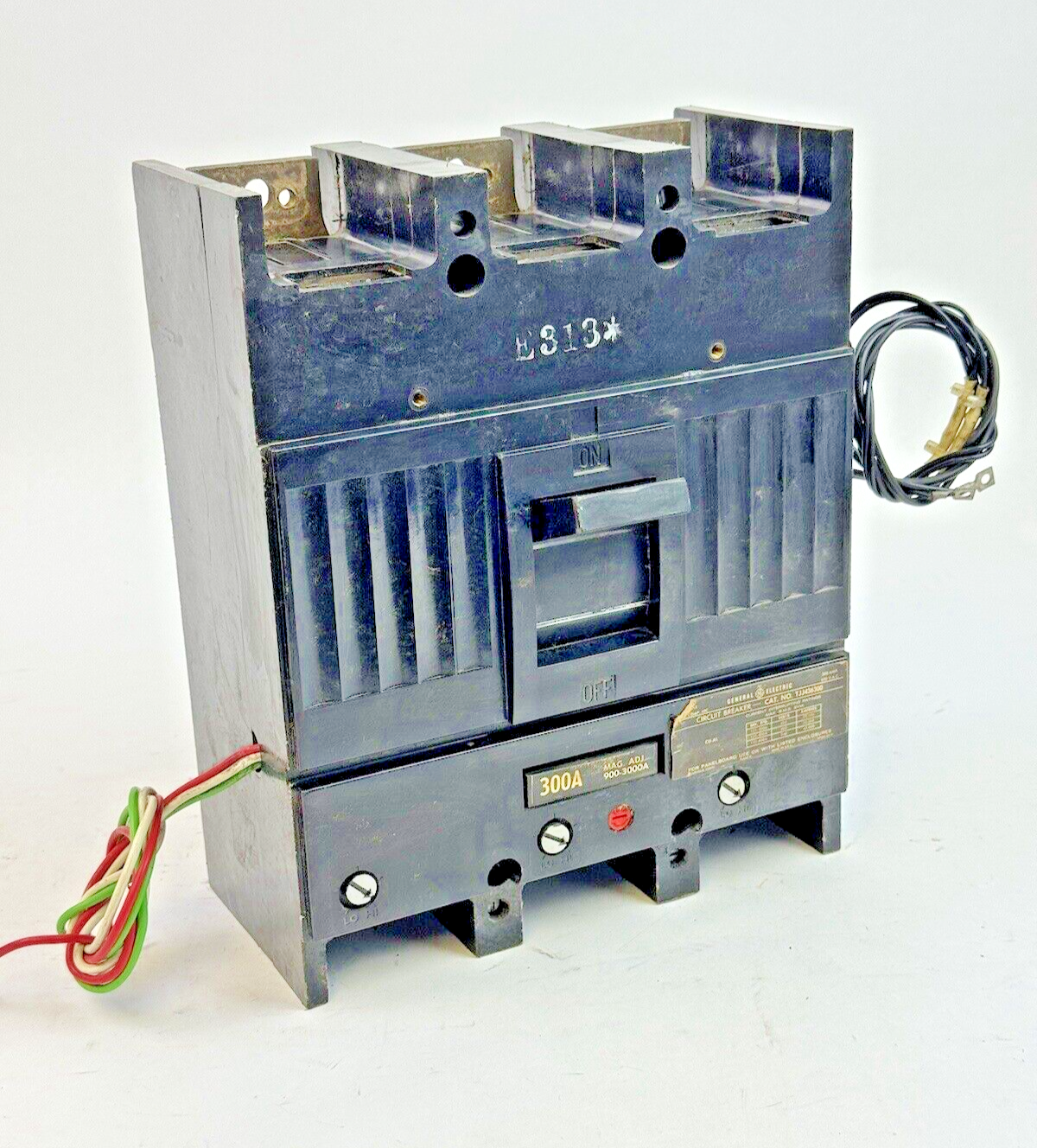 GE - TJJ436300 - CIRCUIT BREAKER W/ 300A TRIP, AUX, SHUNT - 300A, 600VAC, 3 POLE